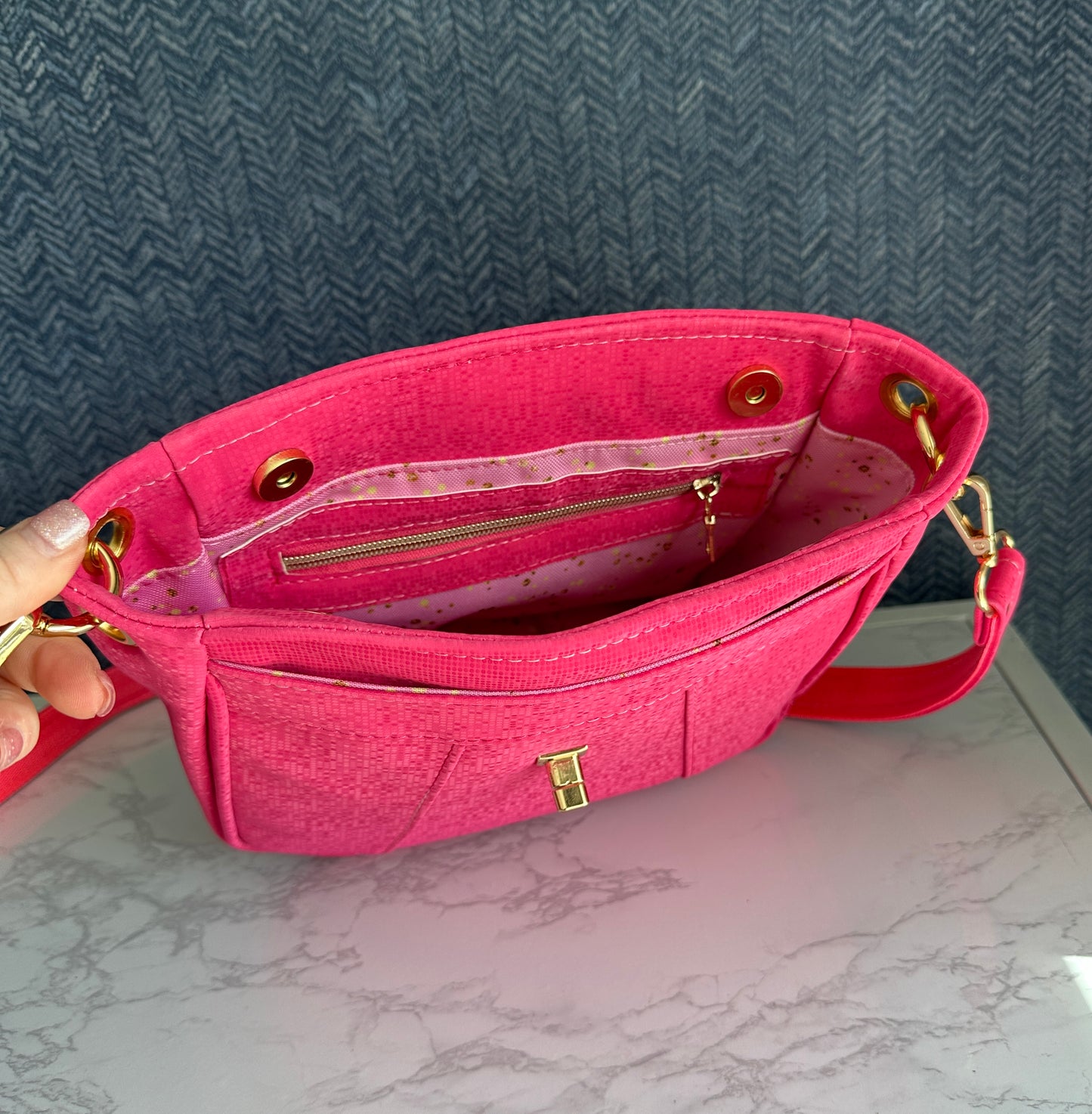 Zarah Shoulder Bag - Hot Pink Pixel