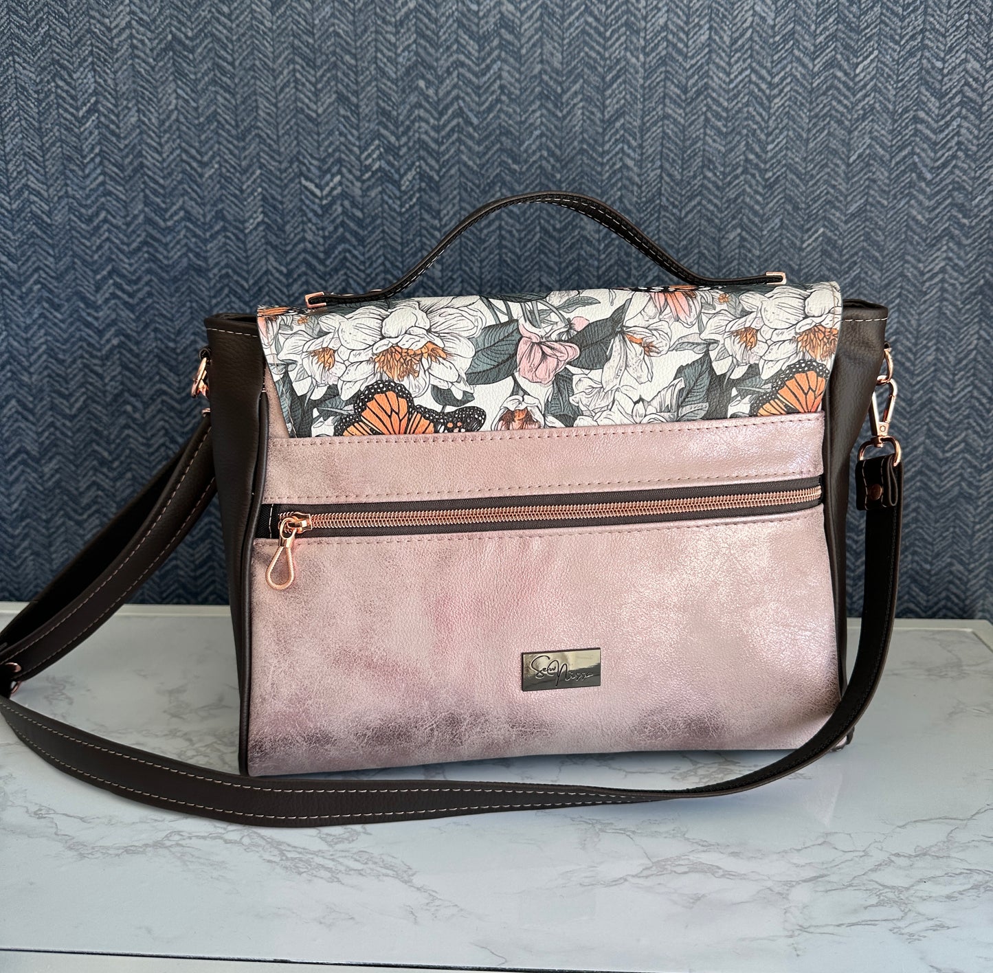 Filomena Crossbody - Monarch Butterfly