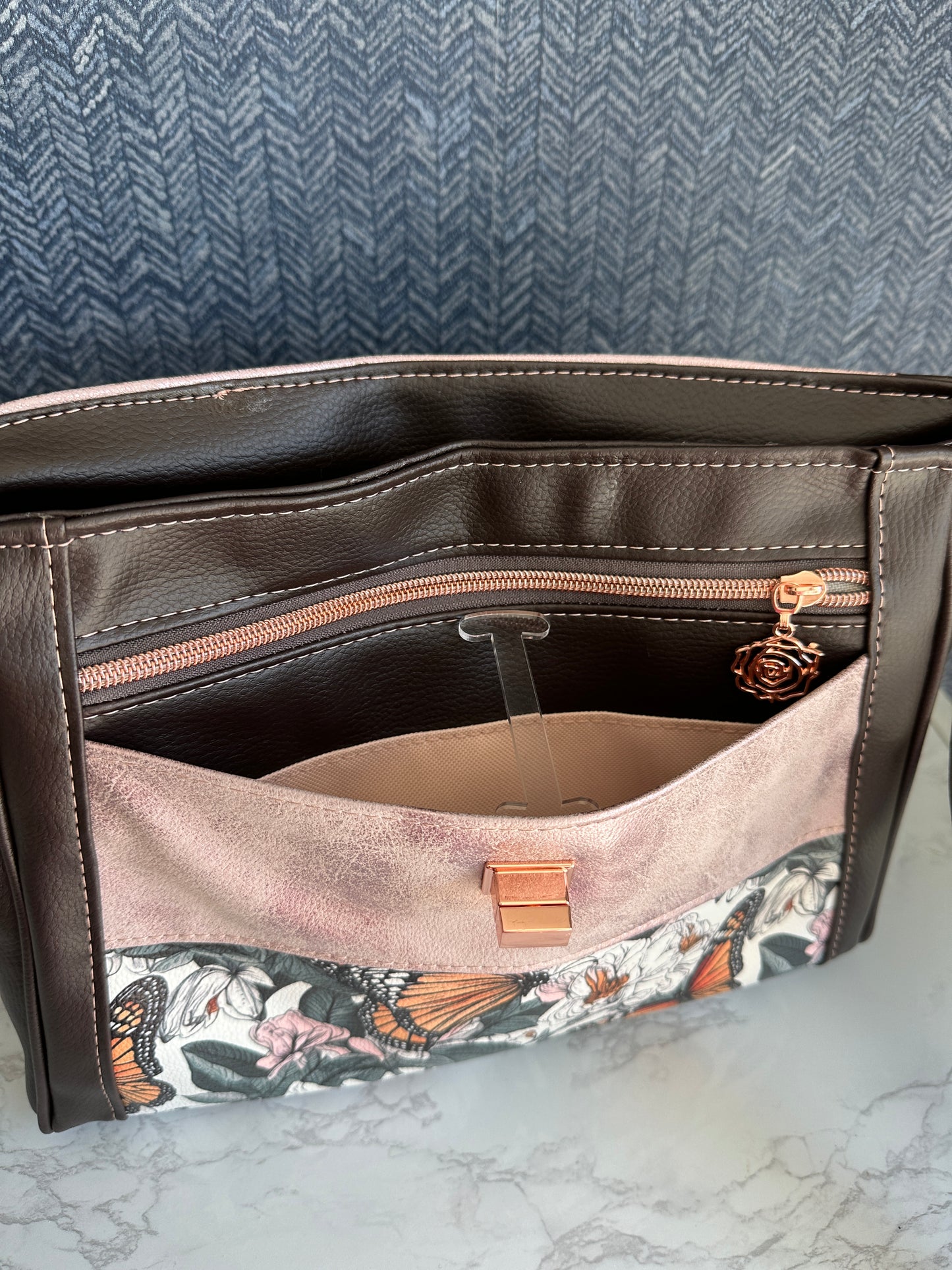 Filomena Crossbody - Monarch Butterfly