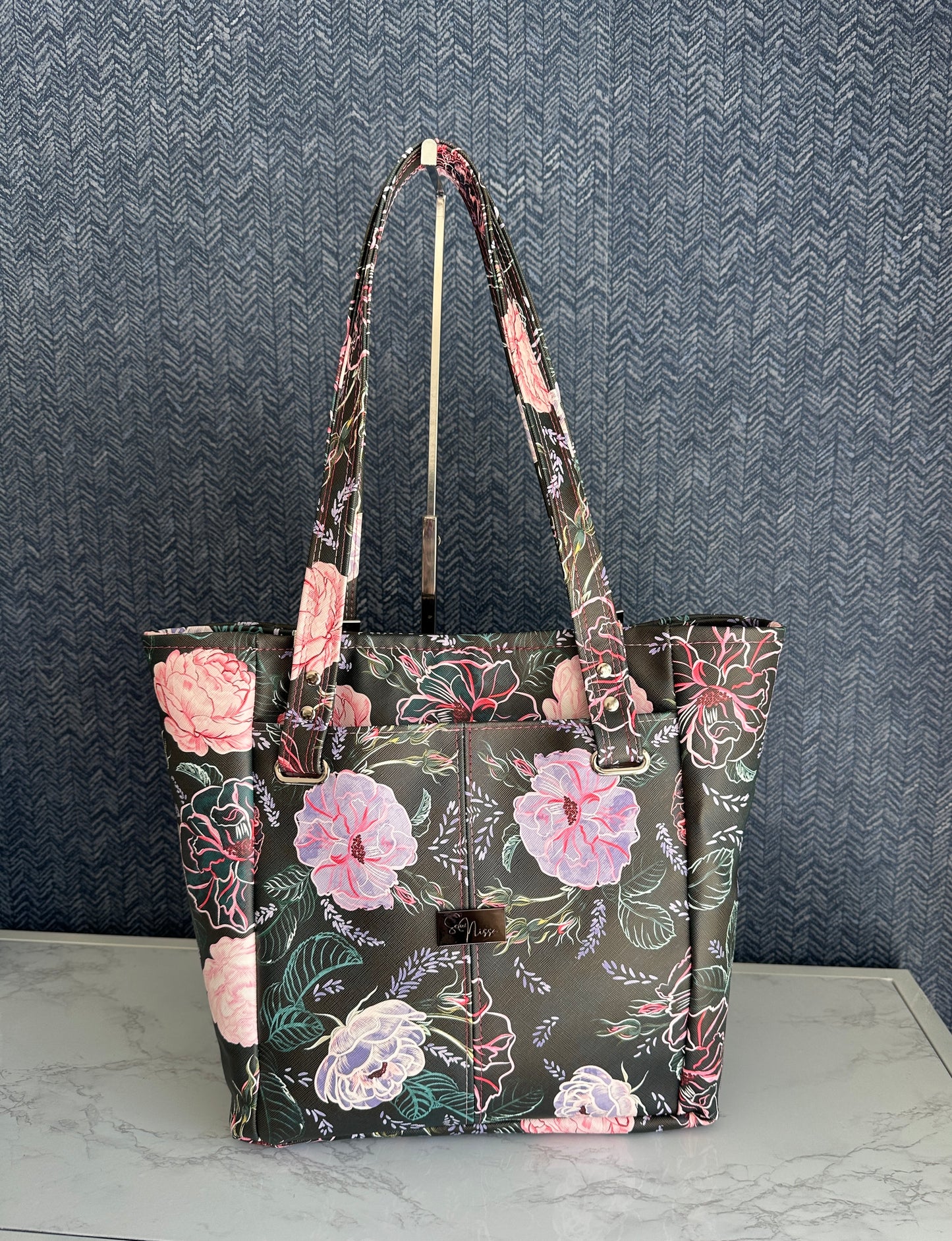 Lolite Tote - Rose Shadow Garden