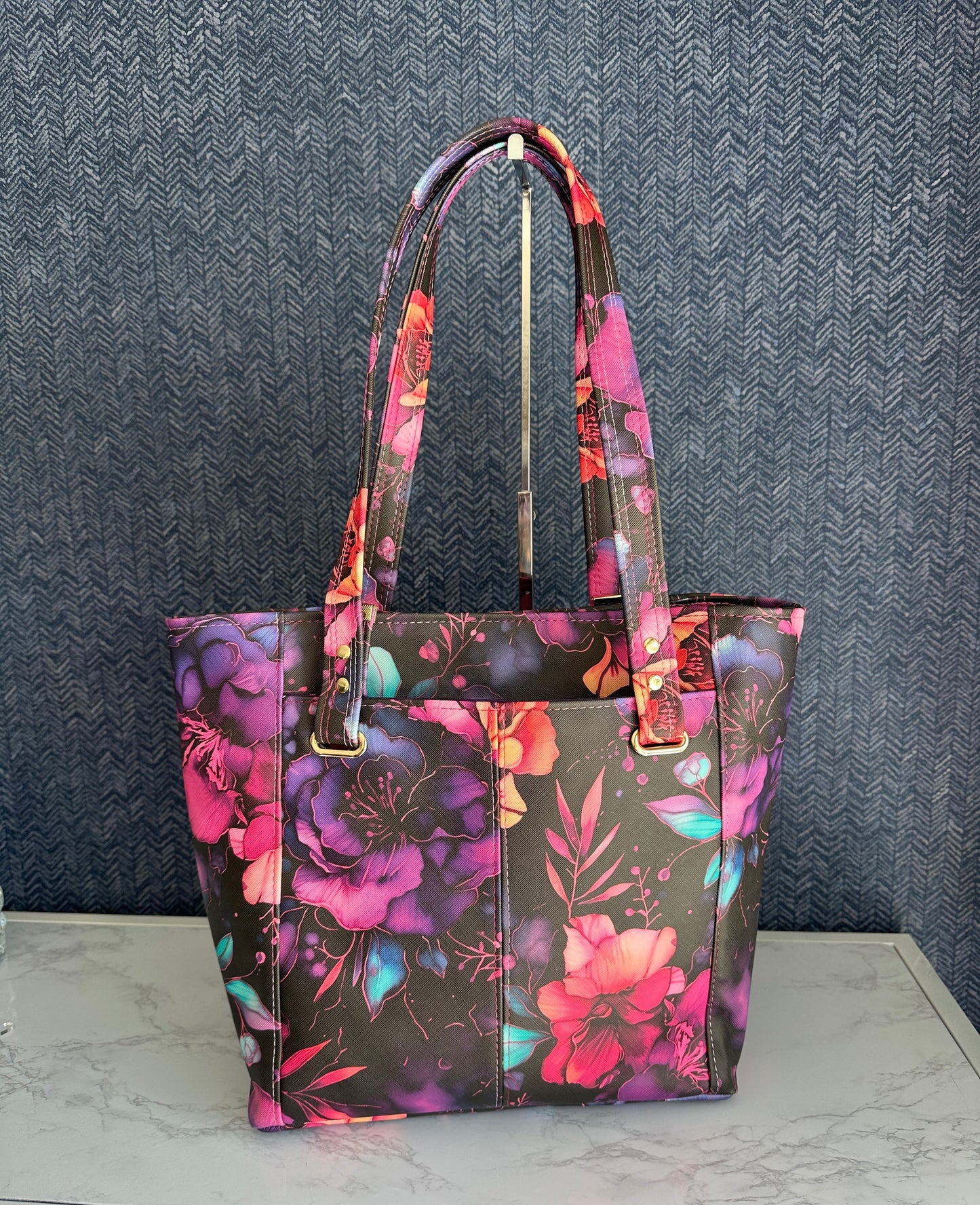 Lolite Tote - Scent of Flowers