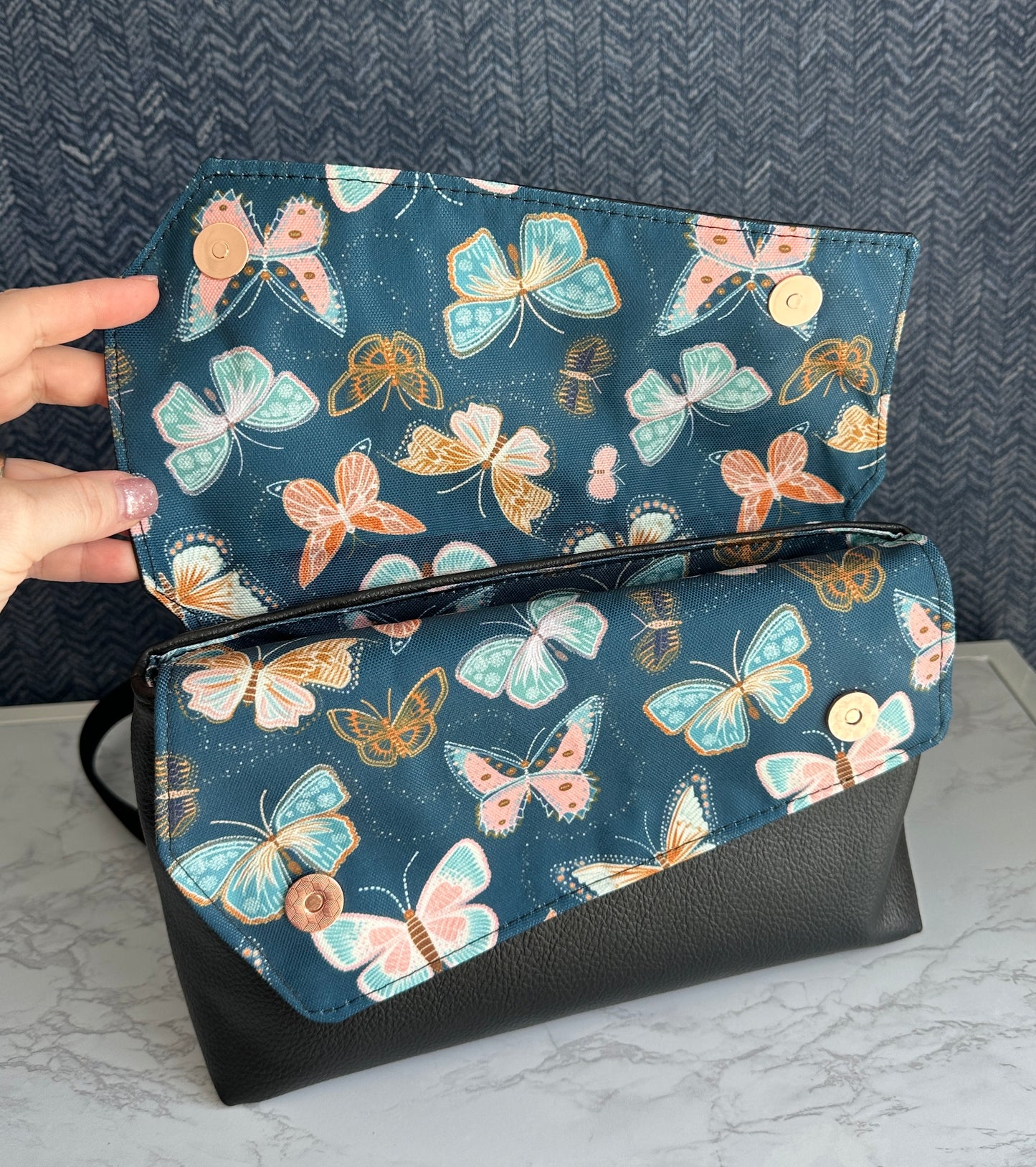 Aviatrix Crossbody - Teal Butterfly