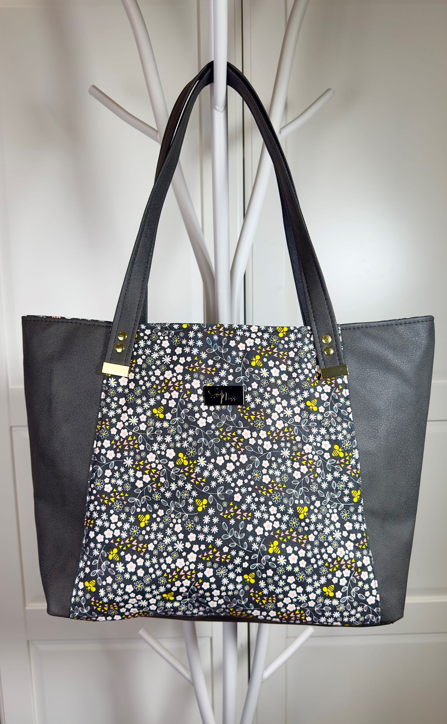 Everyday Tote - Floral Bees