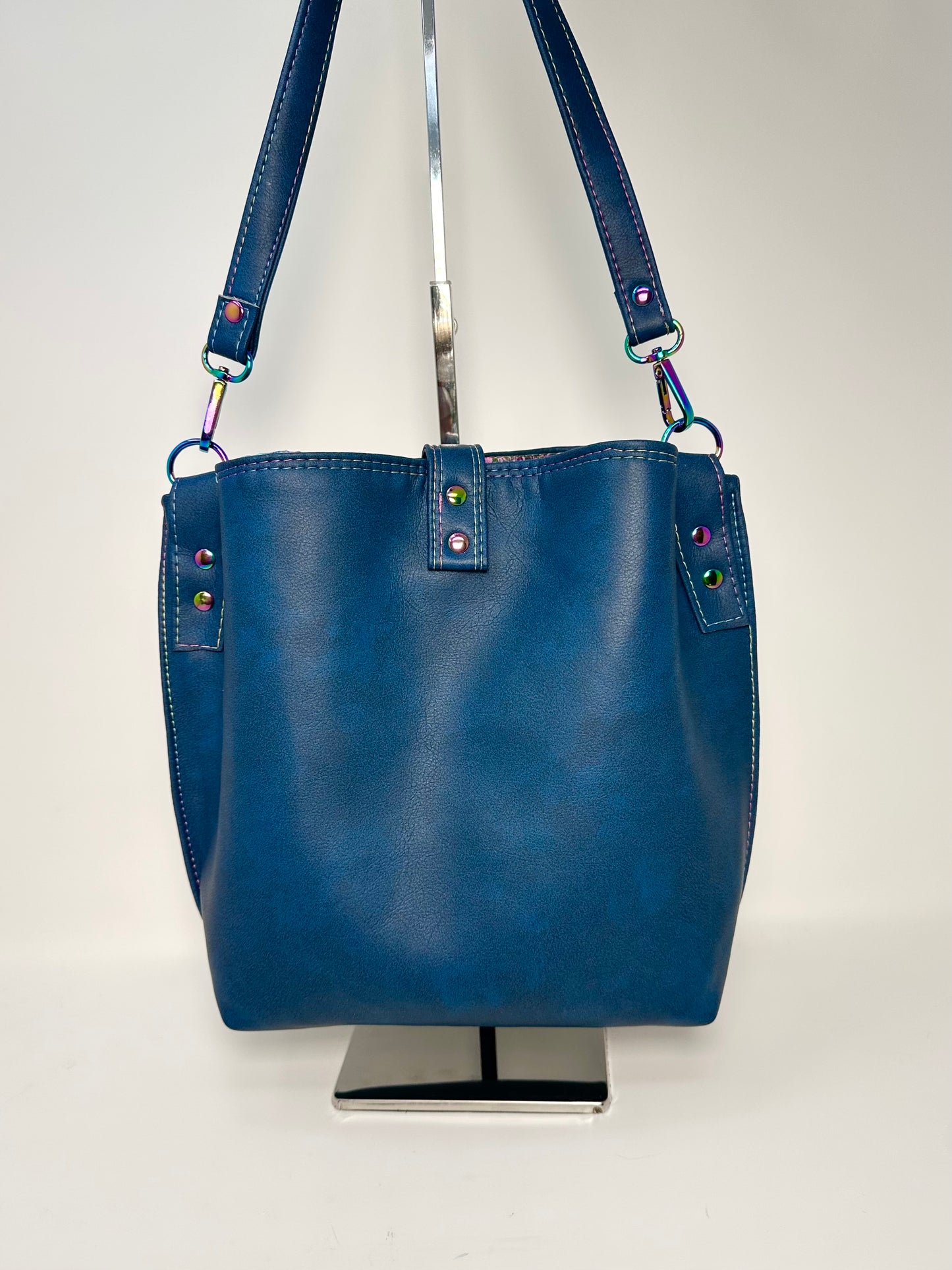 Hinterland Shoulder Bag - Blue Leopard