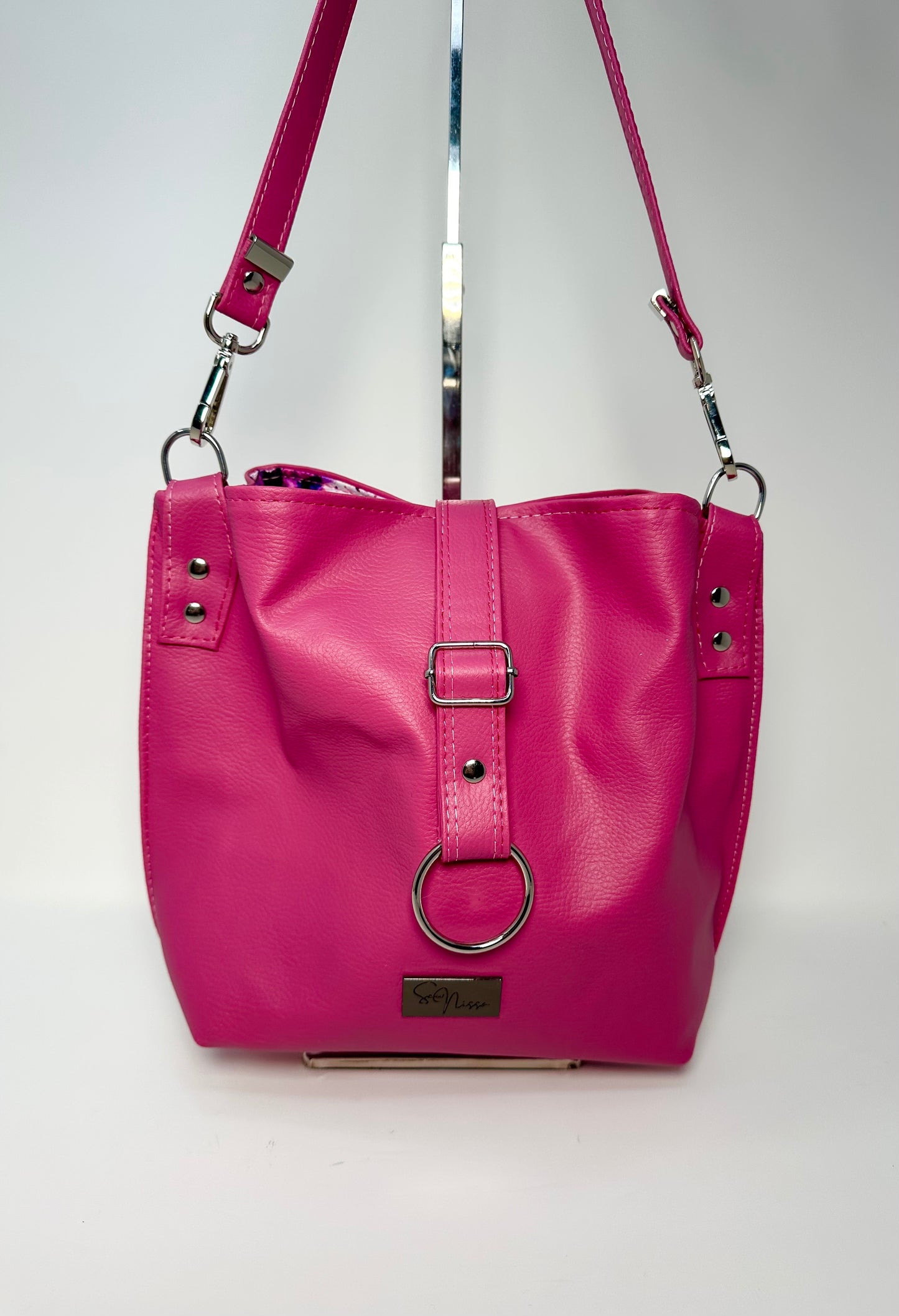 Hinterland Shoulder Bag - Hot Pink