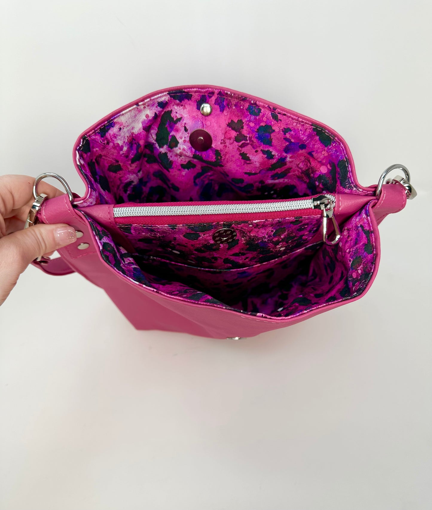 Hinterland Shoulder Bag - Hot Pink