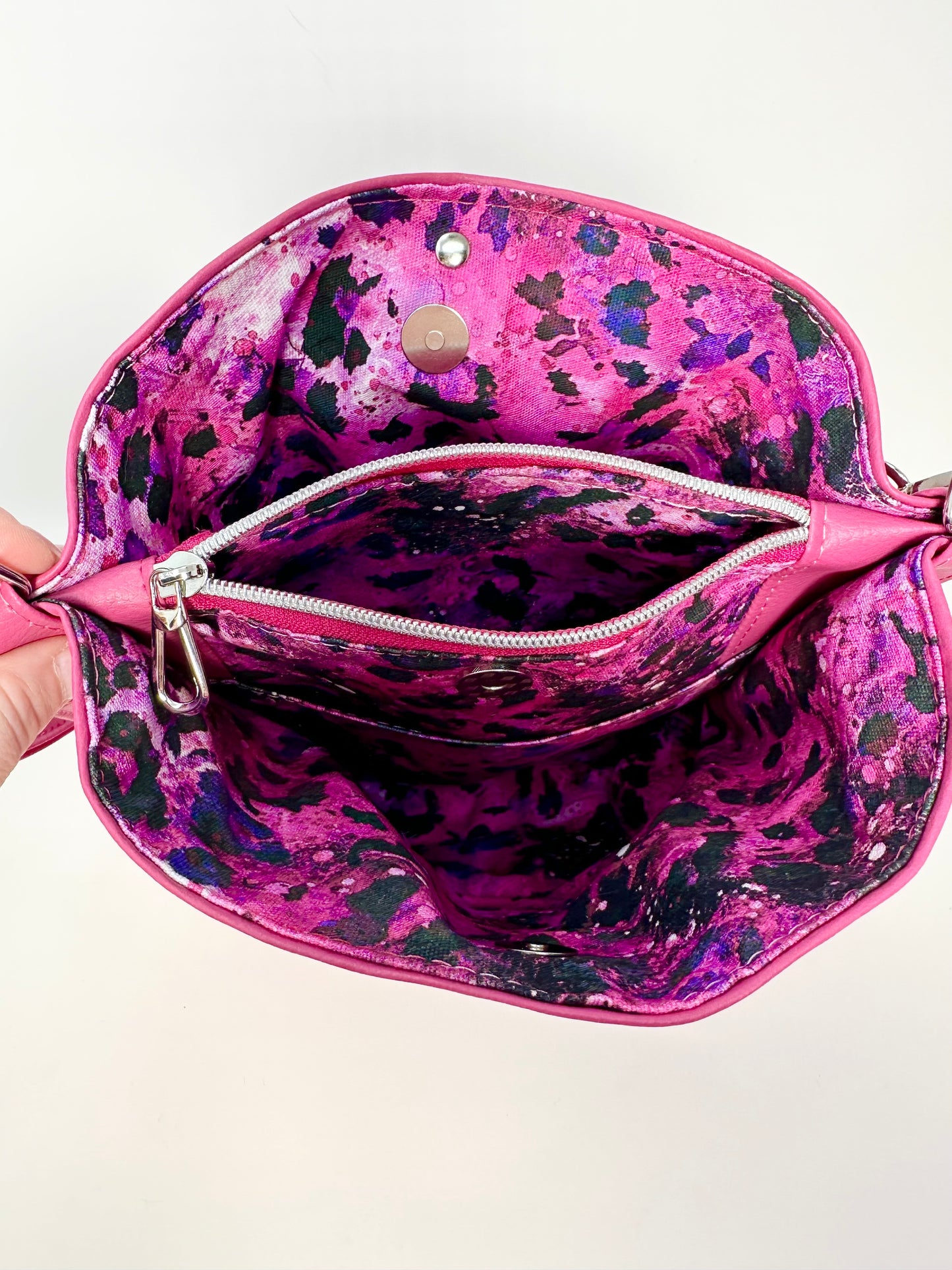 Hinterland Shoulder Bag - Hot Pink