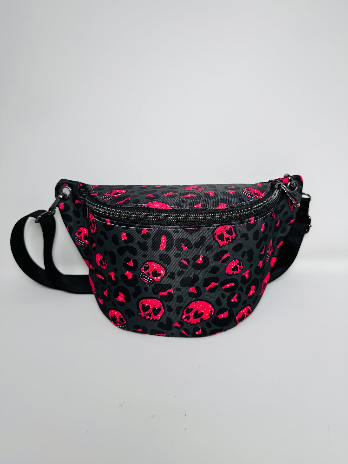 Be Hip Fannypack - Pink Glitter Skulls